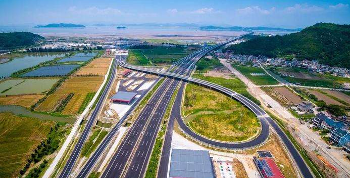 浙江沿海高速公路實現(xiàn)全線通車